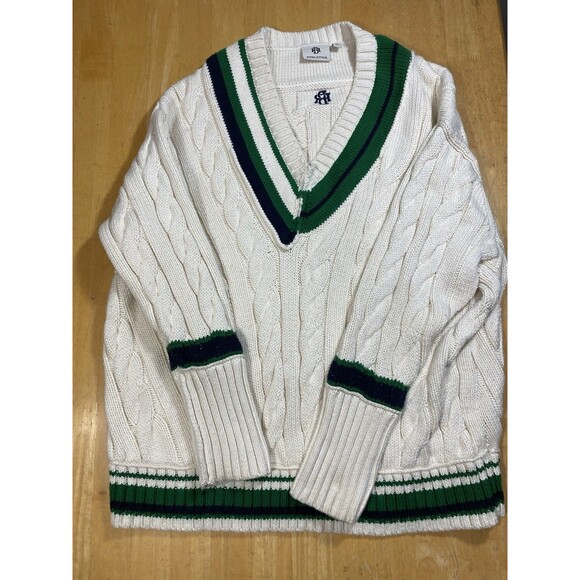 Banana Republic BR Athletics Cricket Sweater Luxurious Soft Size M 23.5pit2pit - Picture 1 of 11